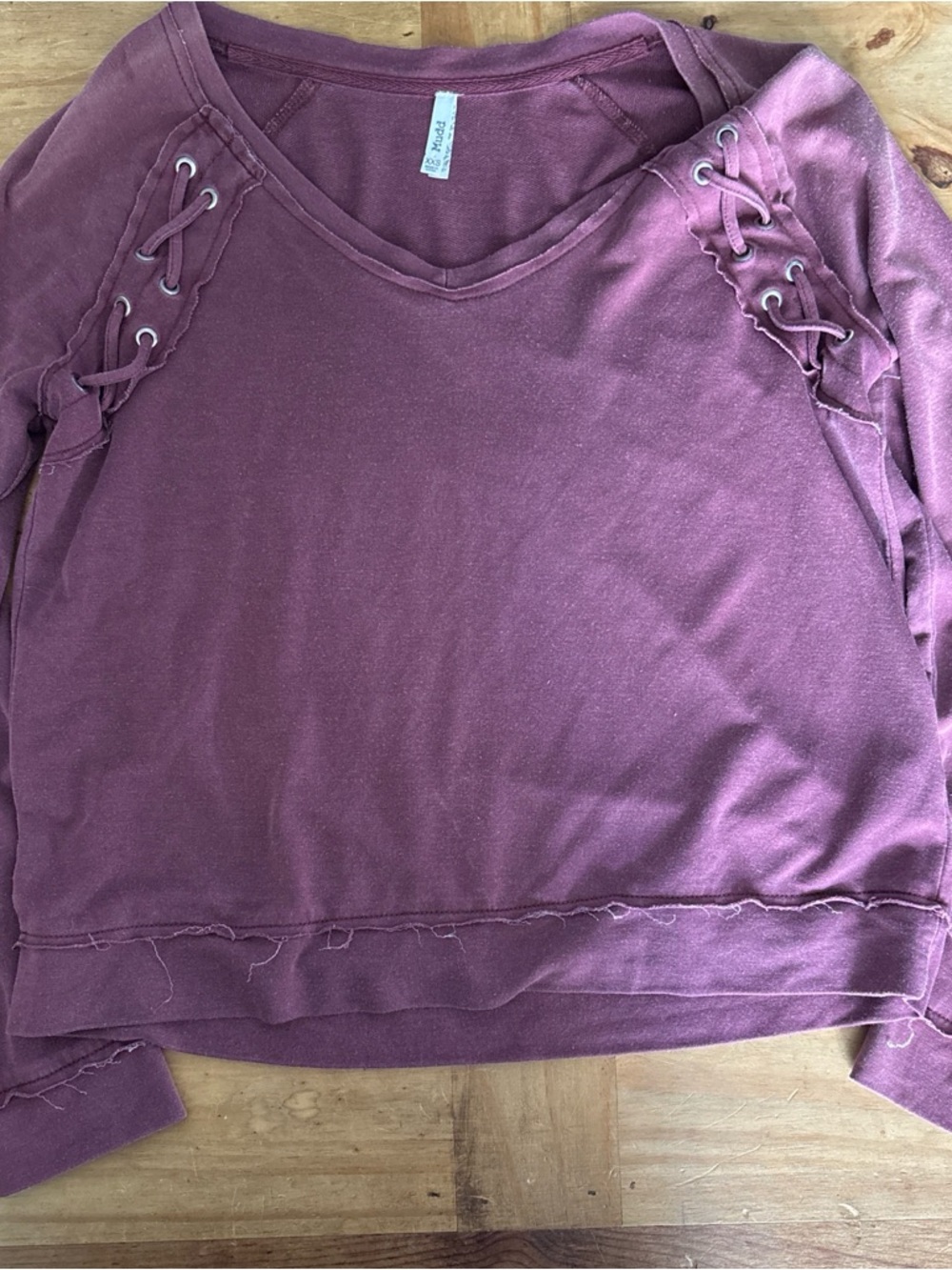 MUDD V-Neck Pullover Sweatshirt - Mauve
